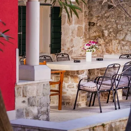 Holiday home Villa-varos-palm-garden